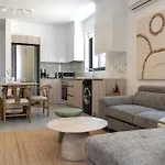 Solenne - Stylish 2-br & Balcony In * Larnaca