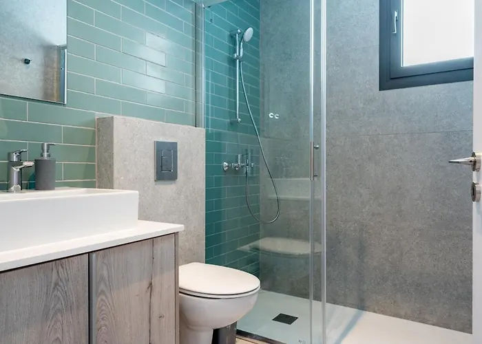 Solenne - Stylish 2-br & Balcony In *